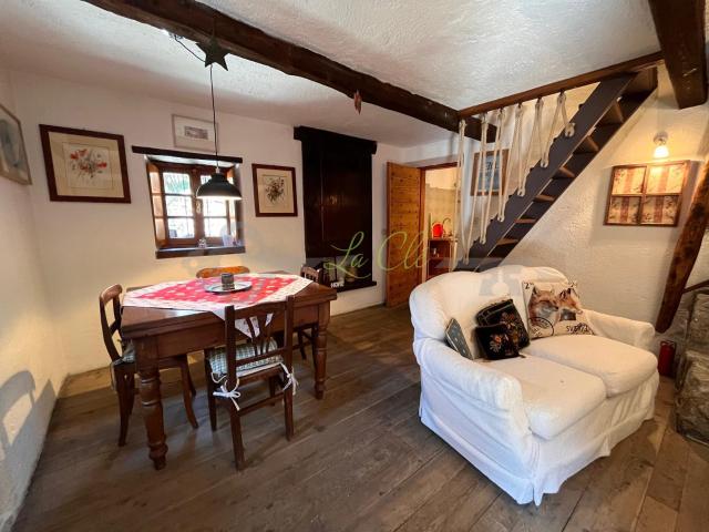 Villa Indipendente in affitto a Courmayeur, Entrèves