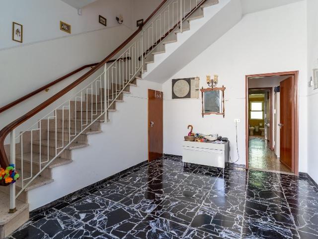 Villa Indipendente in vendita a Unione dei Comuni Circondario dell'Empolese Valdelsa, Empoli