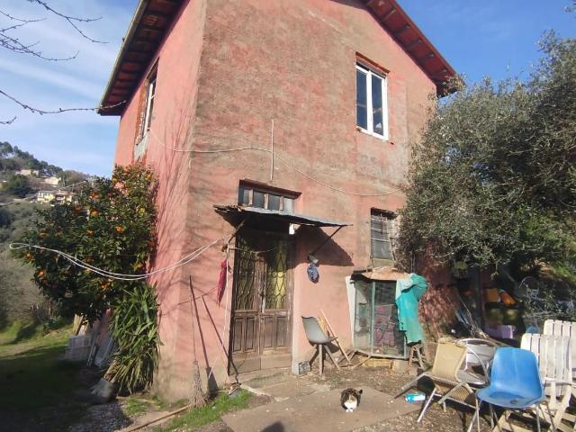 Villa Indipendente in vendita a Unione di comuni Montana Lunigiana, Fosdinovo