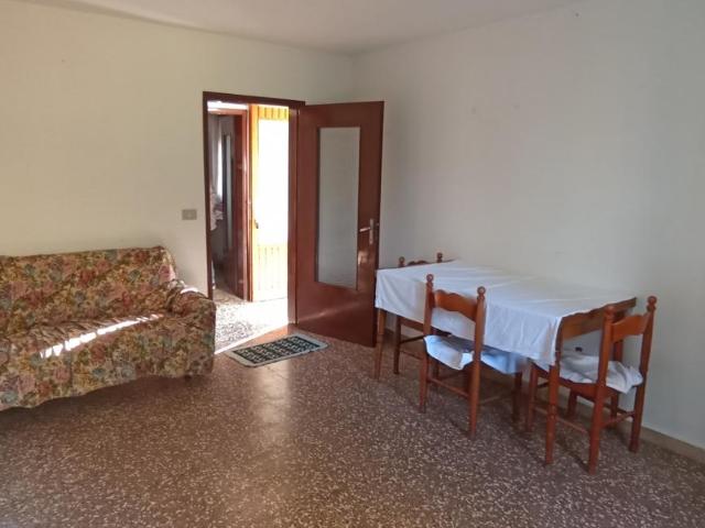 Villa Indipendente in vendita a Val d’Enza, Re