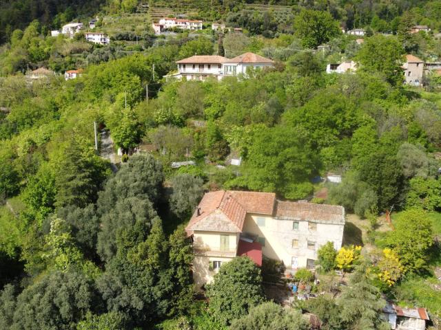 Villa Indipendente in vendita a Pero, Varazze