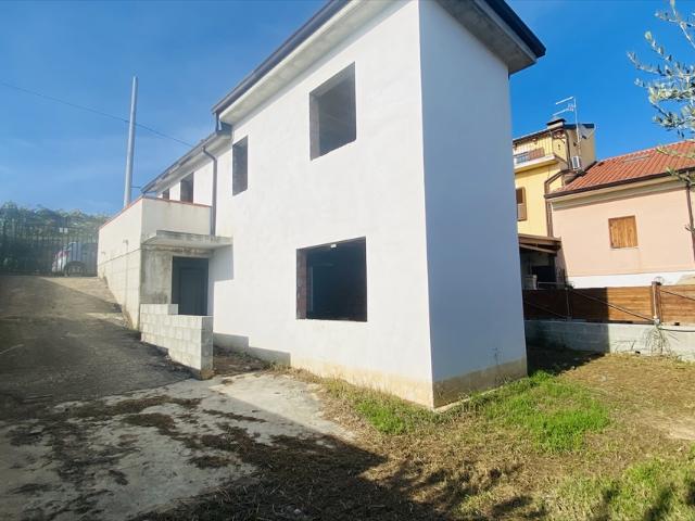 Villa Indipendente in vendita a Ripa Teatina, Abruzzo