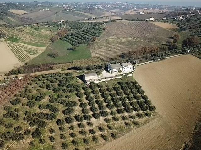 Villa Indipendente in vendita a Pianella, Abruzzo