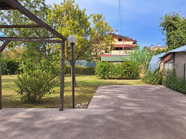 Villa Indipendente in vendita a Villa Andreoli, Lanciano