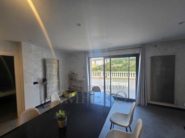 Villa Indipendente in vendita a Ventimiglia, Liguria