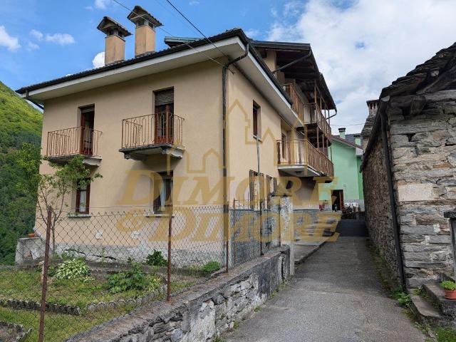 Villa Indipendente in vendita a Bannio Anzino, Piemonte