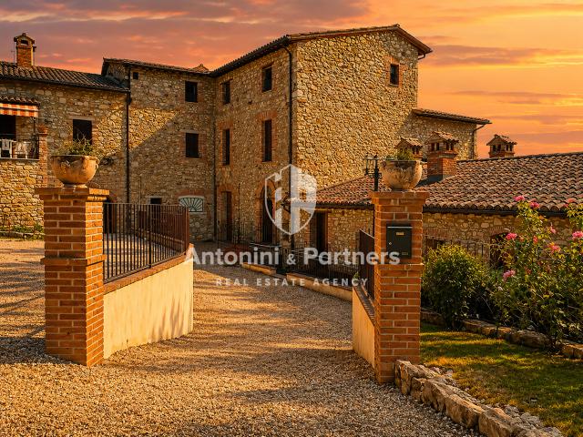 Villa Indipendente in vendita a Izzalini, Umbria