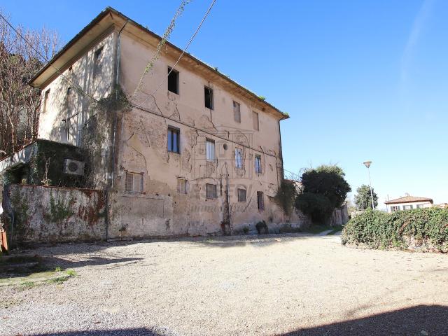 Villa Indipendente in vendita a Capannori, Toscana