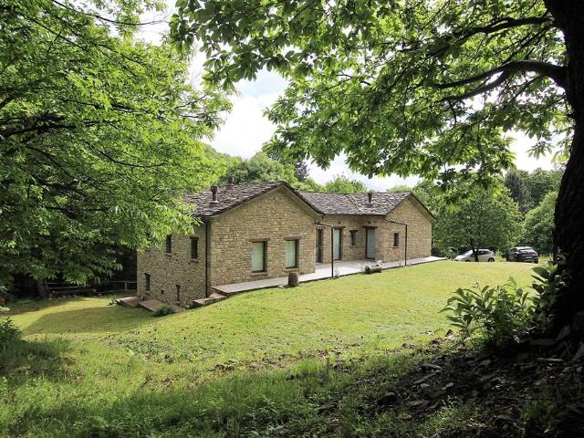 Villa Indipendente in vendita a Borgo Val Di Taro, Reggio Emilia