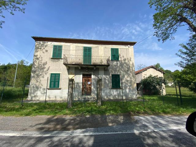 Villa Indipendente in vendita a Giusvalla, Liguria