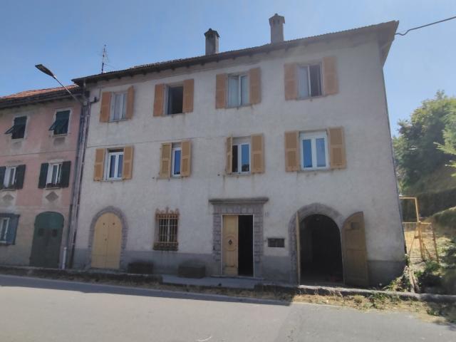 Villa Indipendente in vendita a Badani, Sassello