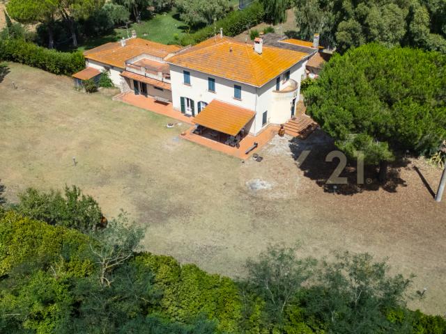 Villa Indipendente in vendita a Orbetello, Toscana