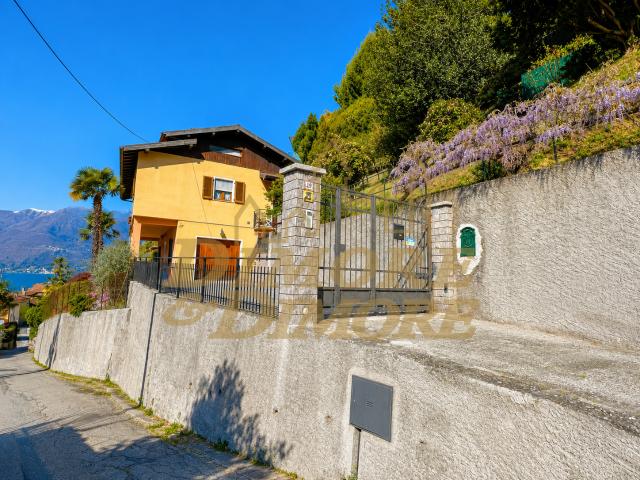 Villa Indipendente in vendita a Comunità Montana Valli del Verbano, Luino