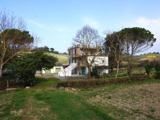 Villa Indipendente in vendita a Ancona