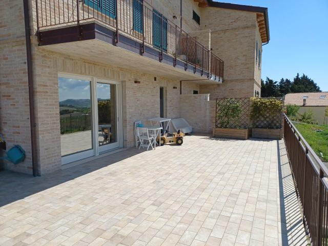 Villa Indipendente in vendita a Ancona