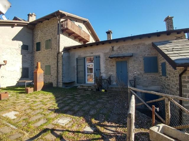 Villa Indipendente in vendita a Unione dei comuni del Frignano, Fanano