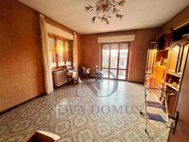 Villa Indipendente in vendita a Castelnuovo Magra, Liguria