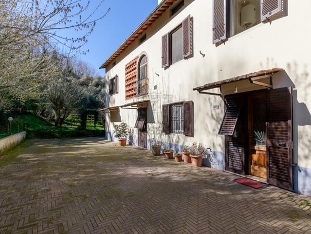 Villa Indipendente in vendita a Vicopelago, Bagni Di Lucca Ponte