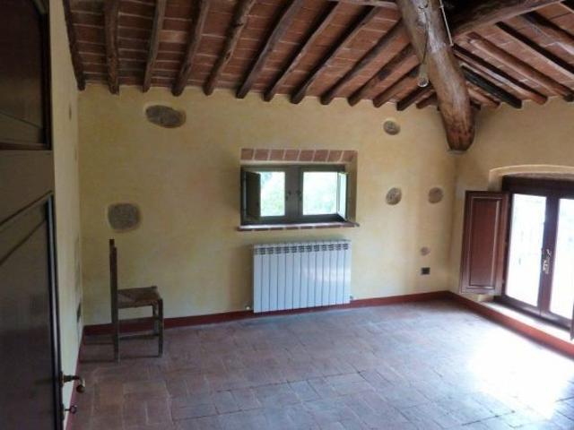 Villa Indipendente in vendita a Santa Maria a Colle, Bagni Di Lucca Ponte