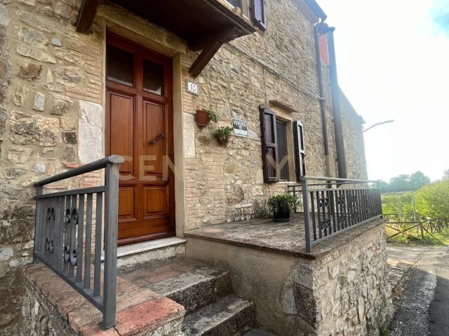 Villa Indipendente in vendita a Unione dei Comuni Montani Amiata Grossetana, Semproniano