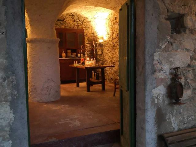 Villa Indipendente in vendita a Carro, Liguria