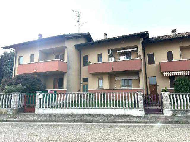 Villa Indipendente in vendita a Canadà, Piemonte