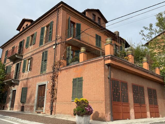 Villa Indipendente in vendita a Piemonte, Asti