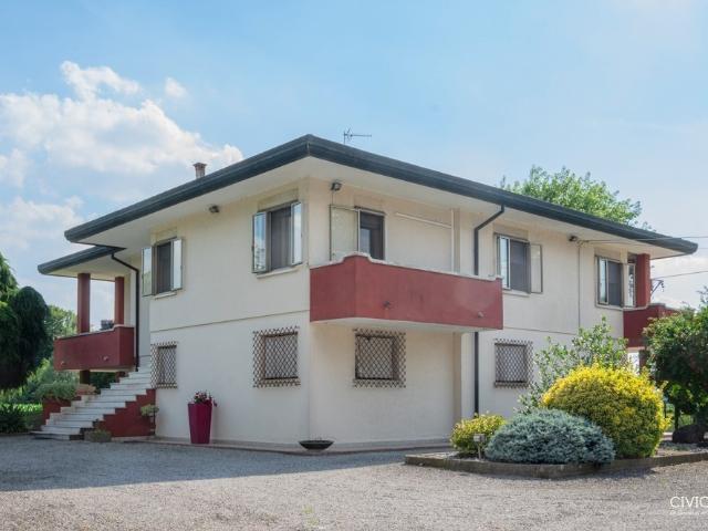 Villa Indipendente in vendita a Agugliaro, Veneto