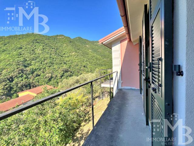 Villa Indipendente in vendita a Avegno, Salto