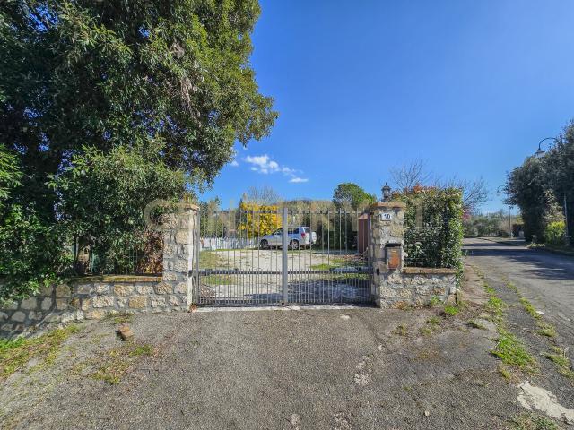 Villa Indipendente in vendita a Unione dei Comuni Montani Amiata Grossetana, Semproniano