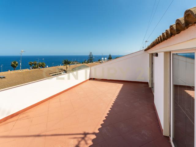Villa Indipendente in vendita a Vampolieri, Aci Catena