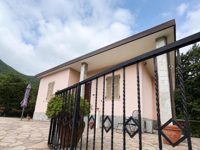 Villa Indipendente in vendita a La Spezia, Liguria