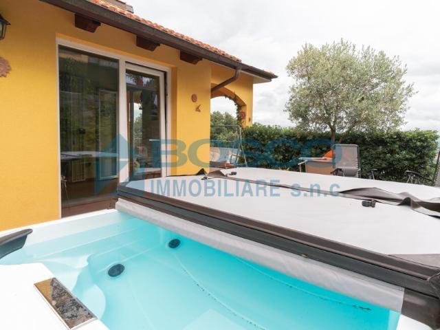 Villa Indipendente in vendita a Guercedo, La Spezia