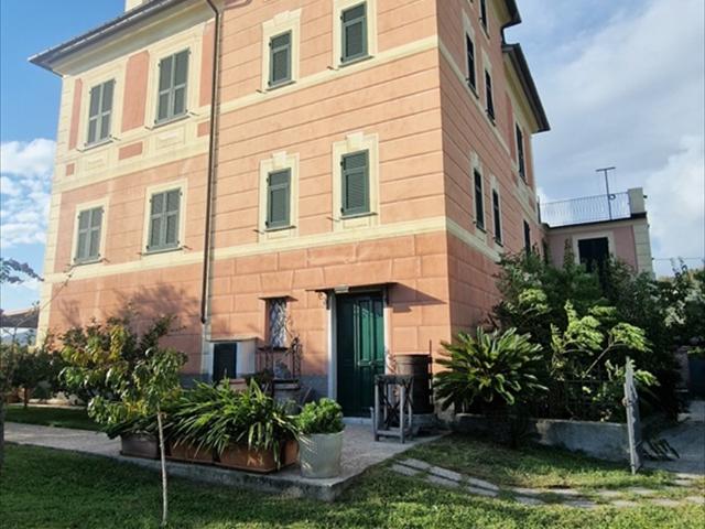 Villa Indipendente in vendita a Lavagna, Liguria