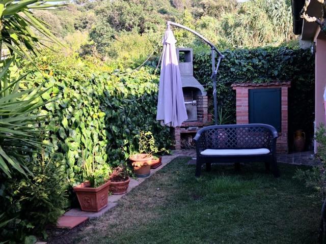 Villa Indipendente in vendita a Savolano, Livorno