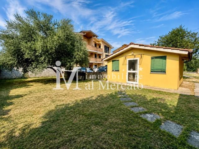 Villa Indipendente in vendita a Capannori, Toscana