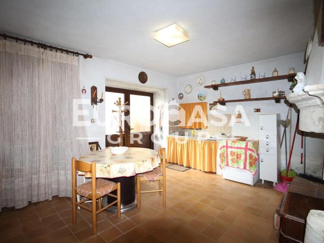 Villa Indipendente in vendita a Bagni Di Lucca Ponte, Toscana