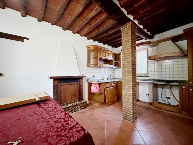 Villa Indipendente in vendita a Bagni Di Lucca Ponte, Toscana