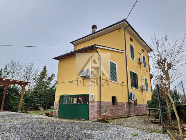 Villa Indipendente in vendita a San Macario in Piano, Bagni Di Lucca Ponte