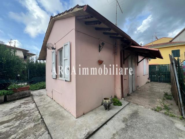 Villa Indipendente in vendita a località Fillungo, Camaiore