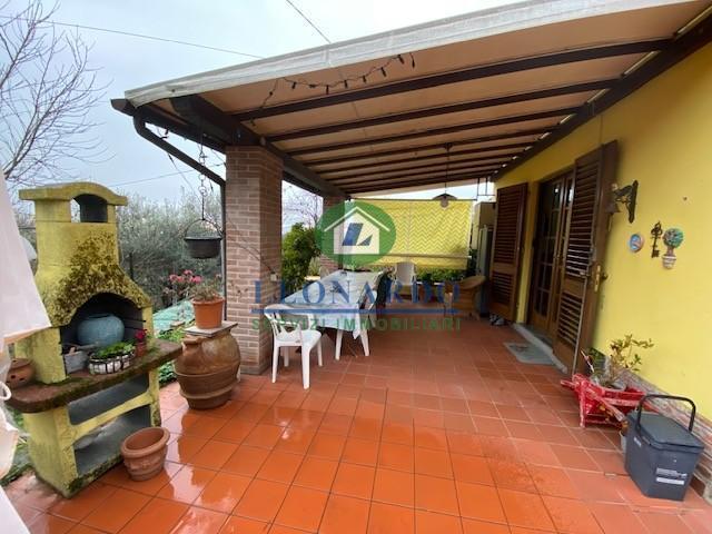 Villa Indipendente in vendita a Montecatini Alto, Montecatini Terme