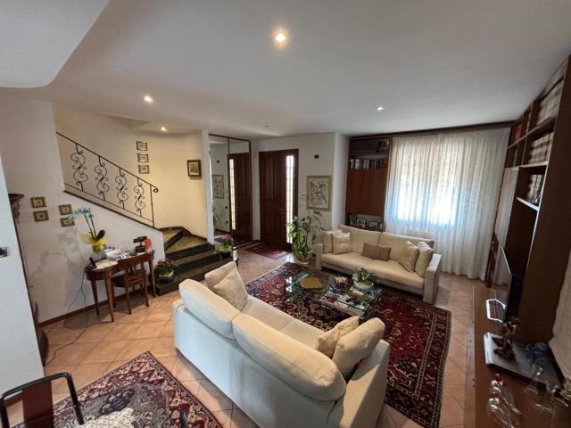 Villa Indipendente in vendita a Unione dei Comuni Circondario dell'Empolese Valdelsa, Montespertoli