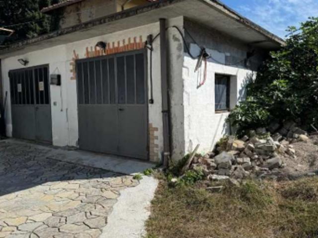 Villa Indipendente in vendita a Mornago, Lombardia