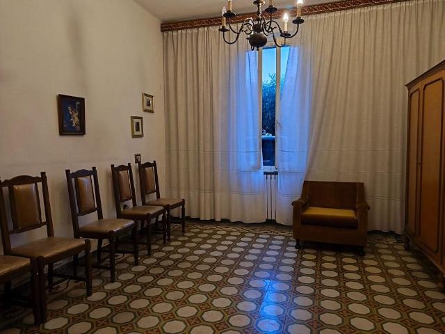 Villa Indipendente in vendita a L'Annunziata, Luni