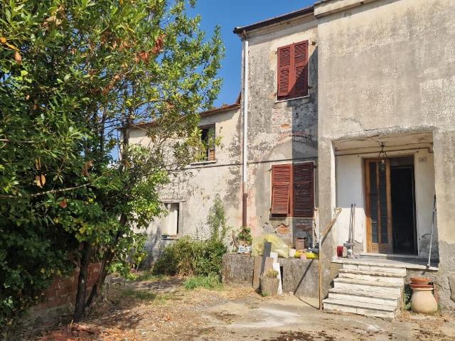 Villa Indipendente in vendita a Luni, Liguria
