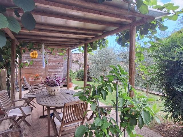 Villa Indipendente in vendita a Unione dei comuni Media Valle del Serchio, Pescaglia