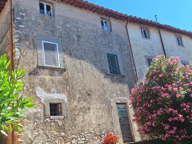 Villa Indipendente in vendita a Unione dei comuni Media Valle del Serchio, Pescaglia