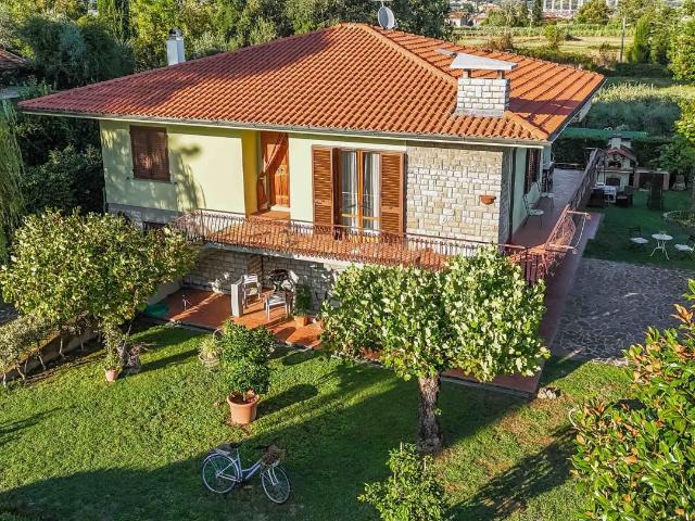 Villa Indipendente in vendita a Colle del Lupo, Uzzano E Castello
