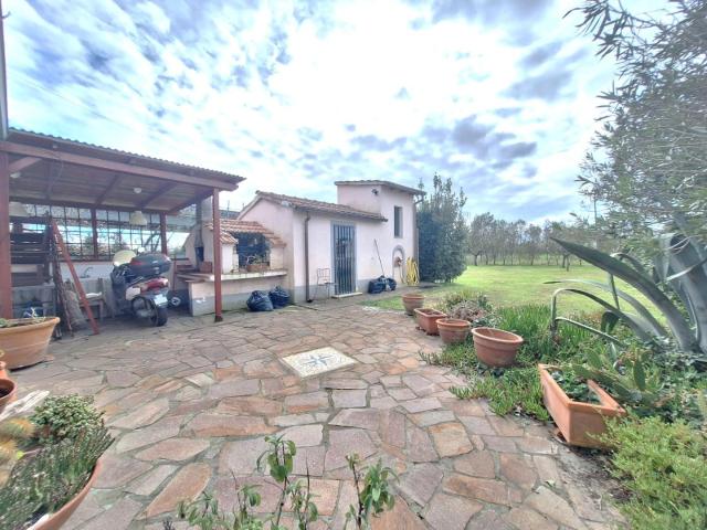 Villa Indipendente in vendita a Pisa, Toscana