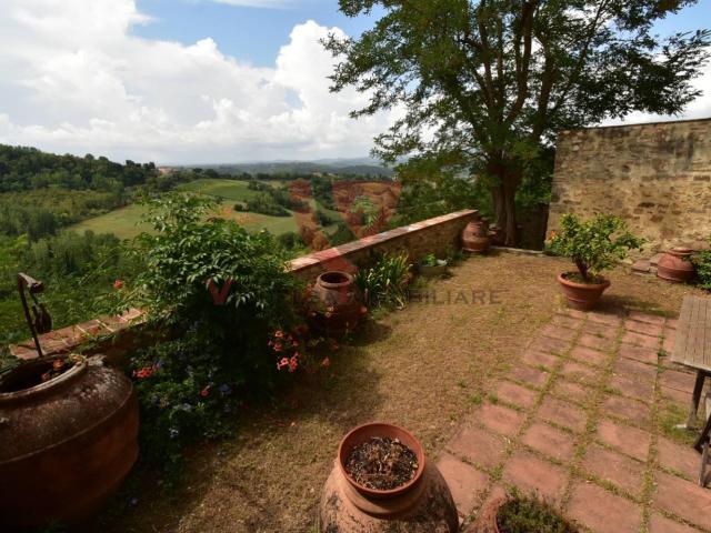Villa Indipendente in vendita a Gavignano, Lecchi